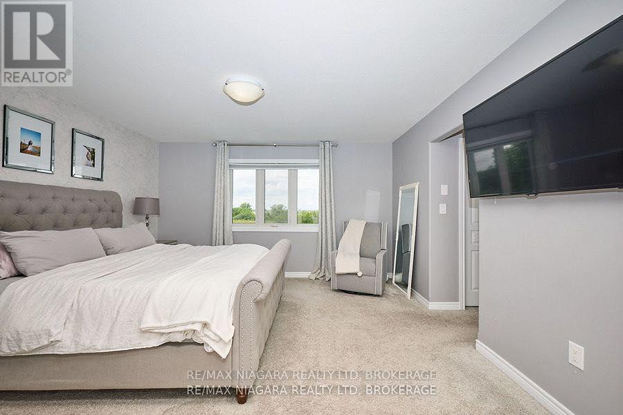 5703 Osprey Avenue, Niagara Falls (Forestview), Ontario  L2H 0M2 - Photo 19 - X12471618