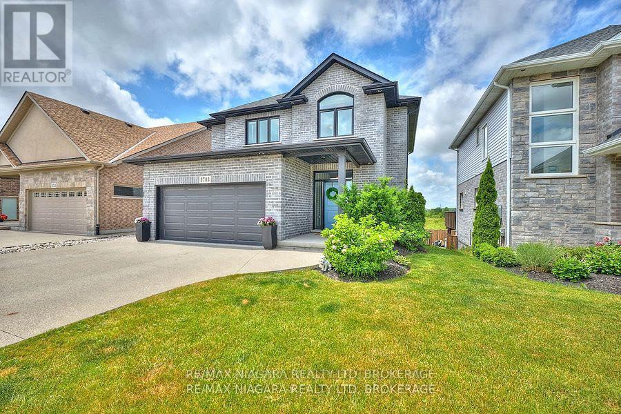 5703 Osprey Avenue, Niagara Falls (Forestview), Ontario  L2H 0M2 - Photo 2 - X12471618