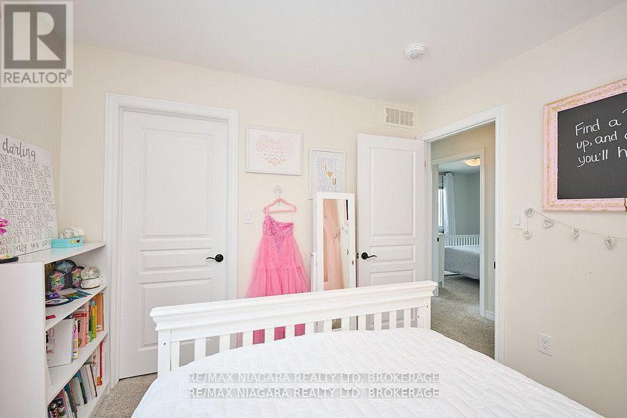 5703 Osprey Avenue, Niagara Falls (Forestview), Ontario  L2H 0M2 - Photo 27 - X12471618