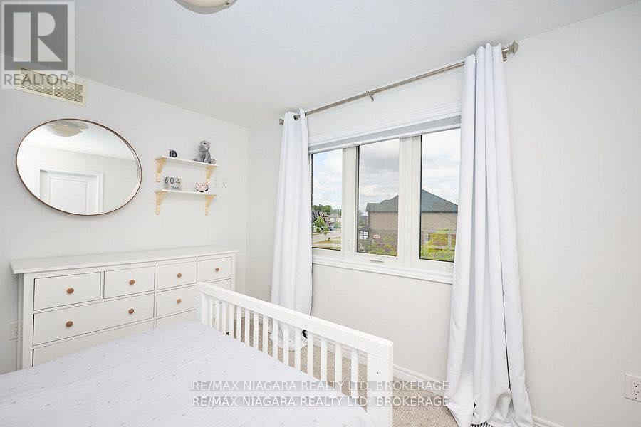 5703 Osprey Avenue, Niagara Falls (Forestview), Ontario  L2H 0M2 - Photo 29 - X12471618