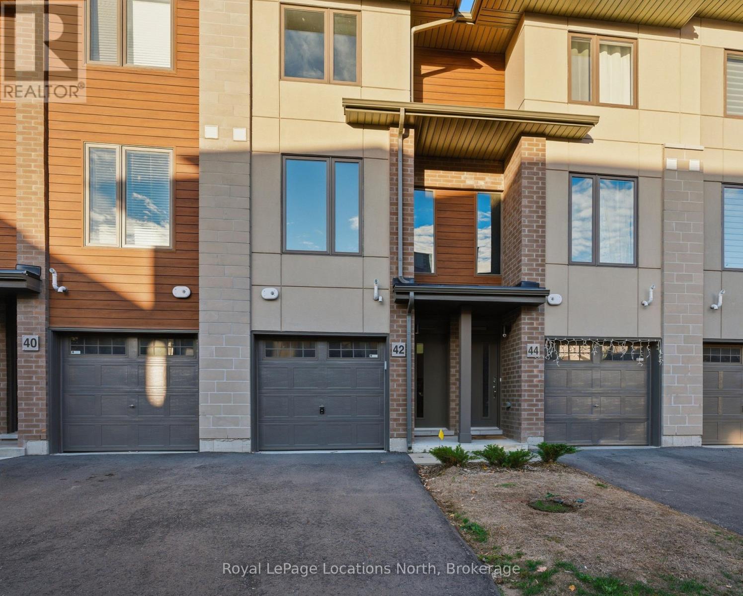 42 WINTERS CRESCENT, Collingwood, Ontario