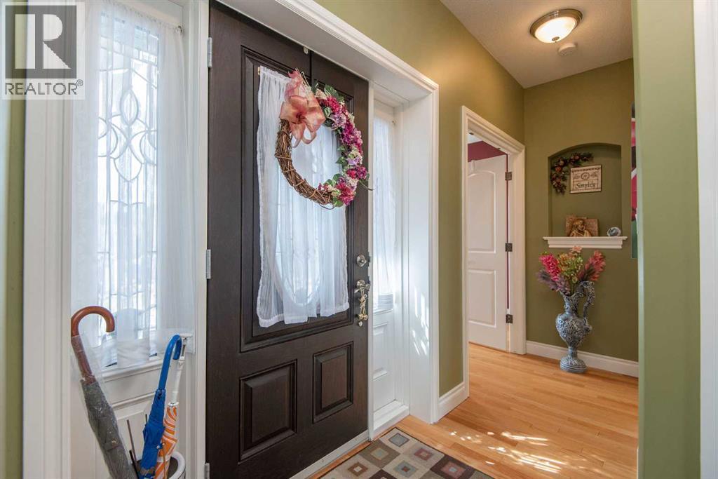 107 Wyndham Crescent, Red Deer, Alberta  T4N 7G9 - Photo 3 - A2227127