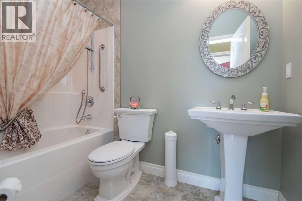 107 Wyndham Crescent, Red Deer, Alberta  T4N 7G9 - Photo 14 - A2227127