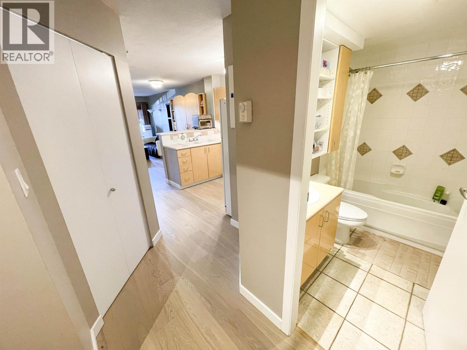 219 2680 W 4th Avenue, Vancouver, British Columbia  V6K 4S3 - Photo 8 - R3052403