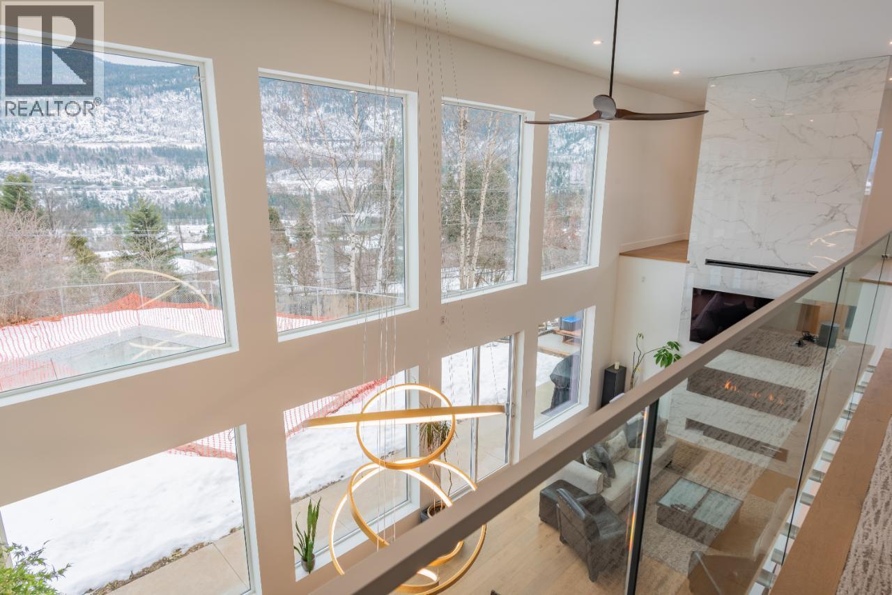 3429 8th Avenue, Castlegar, British Columbia  V1N 4L1 - Photo 27 - 10366107