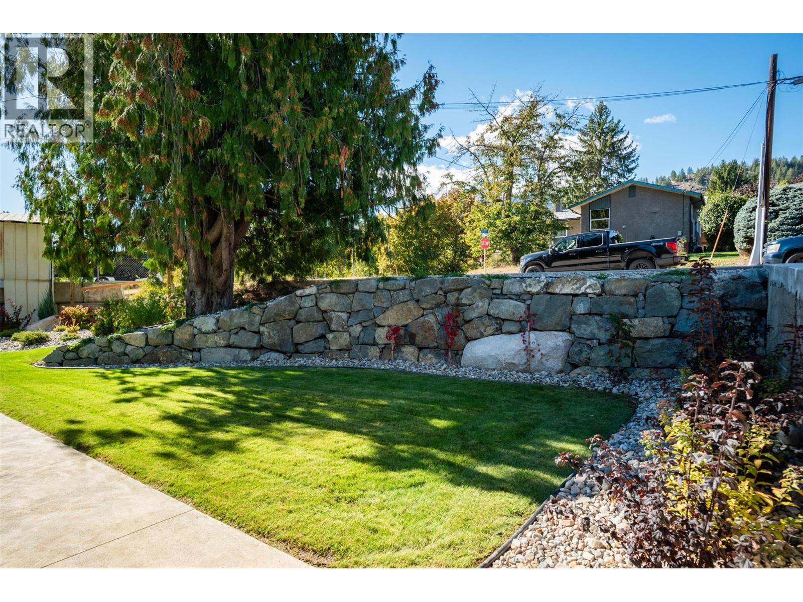 3429 8th Avenue, Castlegar, British Columbia  V1N 4L1 - Photo 65 - 10366107