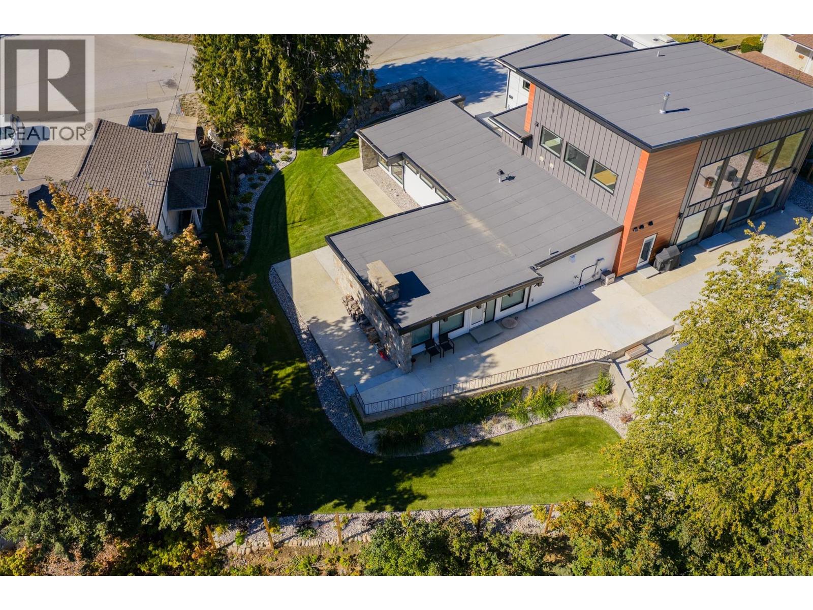 3429 8th Avenue, Castlegar, British Columbia  V1N 4L1 - Photo 89 - 10366107