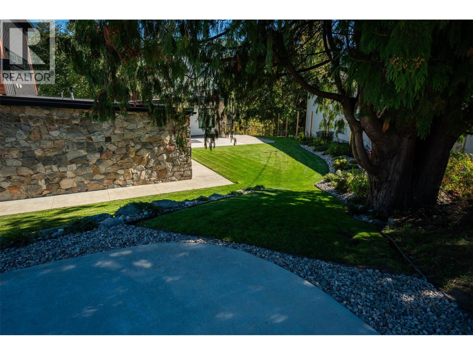 3429 8th Avenue, Castlegar, British Columbia  V1N 4L1 - Photo 59 - 10366107
