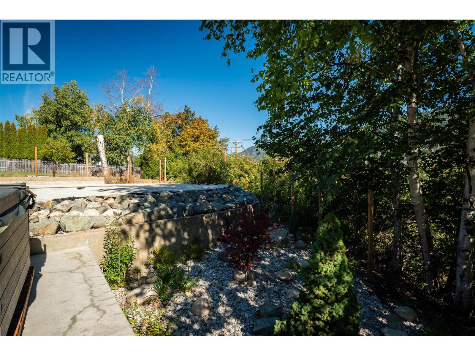3429 8th Avenue, Castlegar, British Columbia  V1N 4L1 - Photo 76 - 10366107