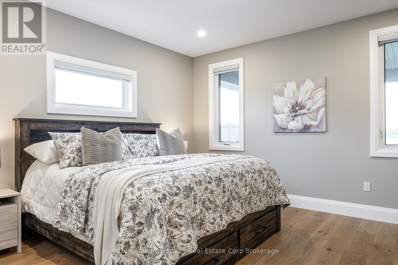 121 Glass Street, St. Marys, Ontario  N4X 0C1 - Photo 25 - X12471632