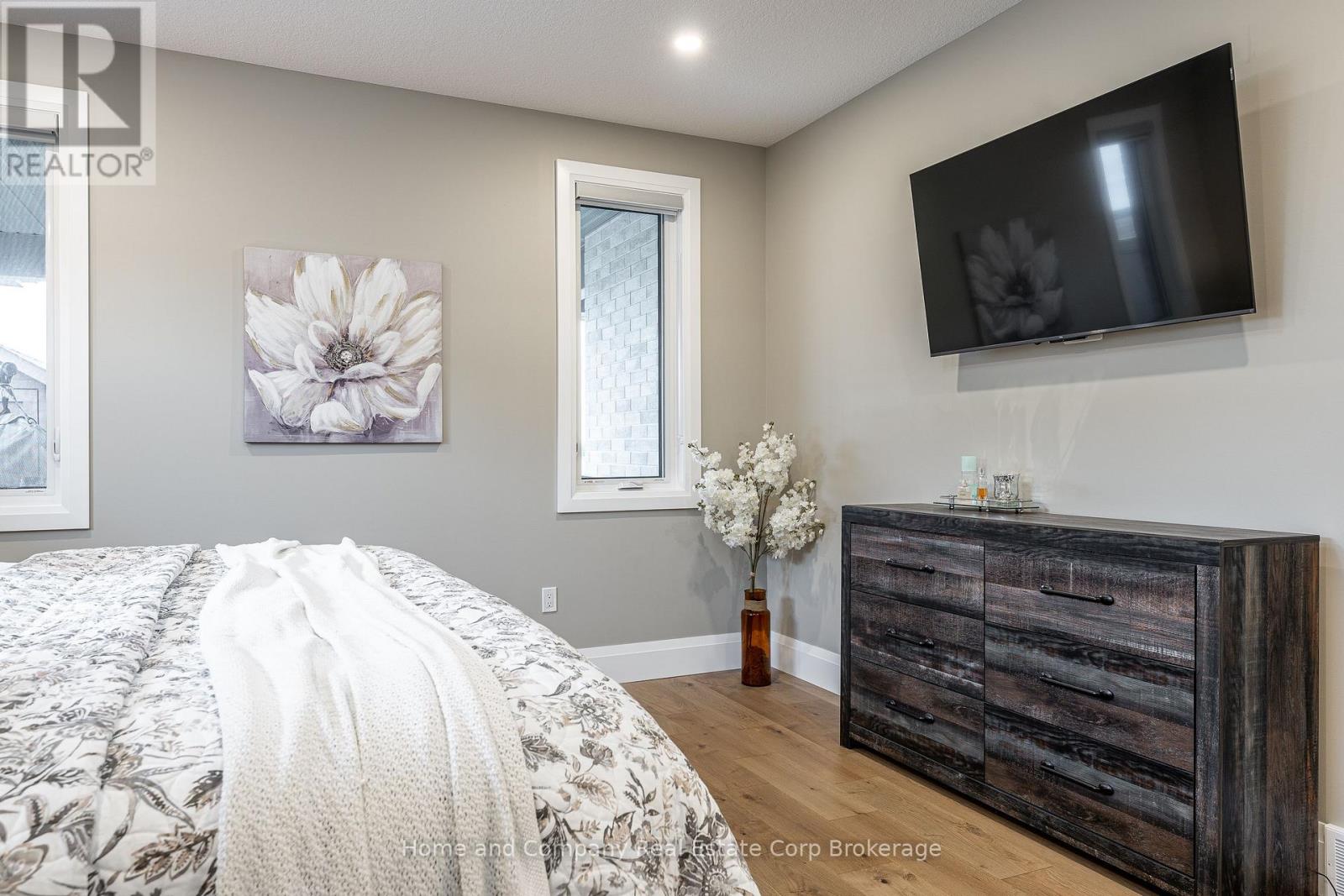 121 Glass Street, St. Marys, Ontario  N4X 0C1 - Photo 26 - X12471632