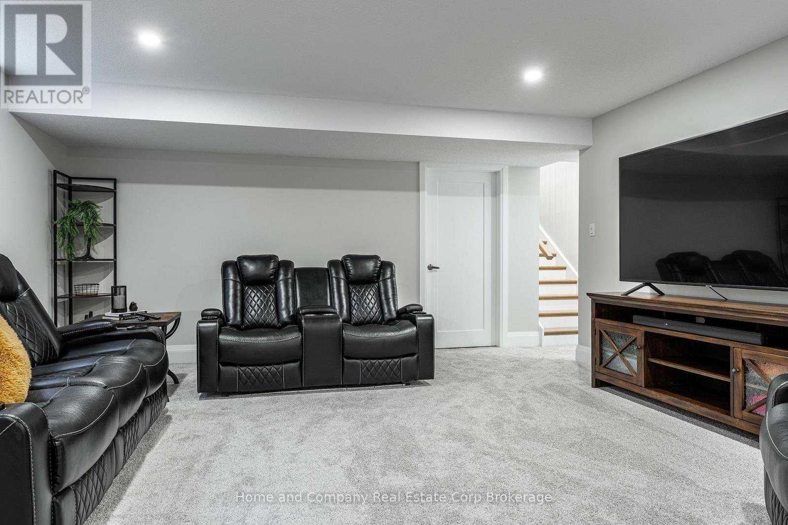 121 Glass Street, St. Marys, Ontario  N4X 0C1 - Photo 34 - X12471632