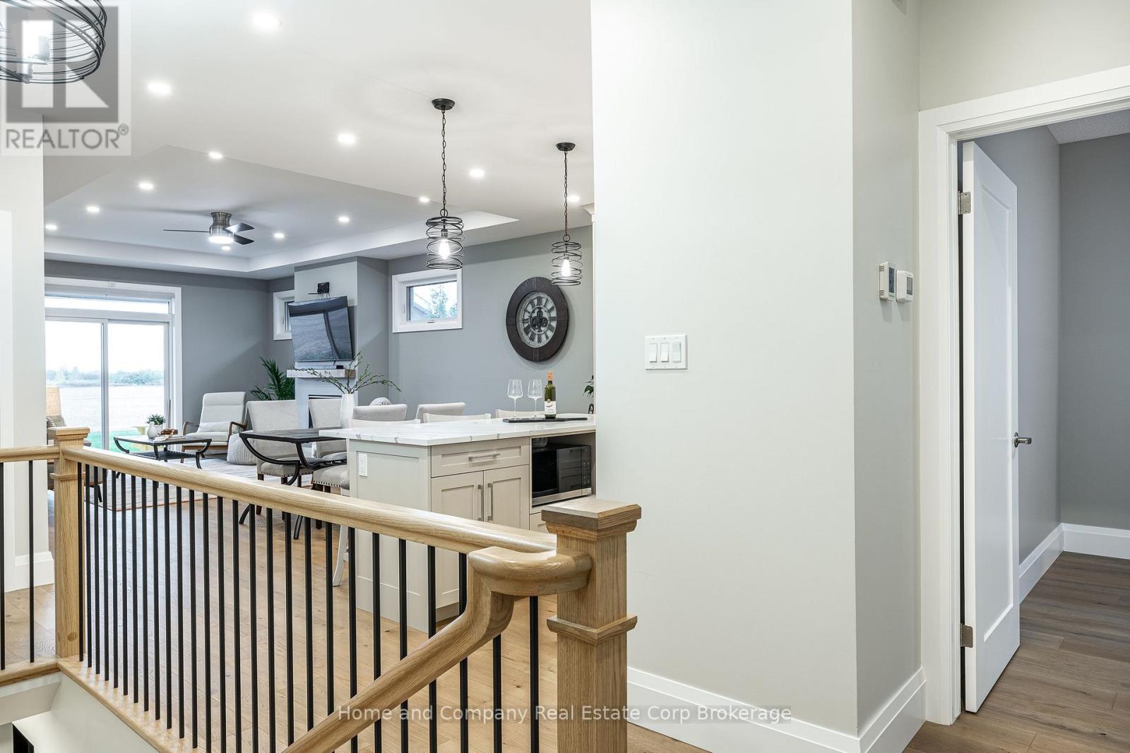 121 Glass Street, St. Marys, Ontario  N4X 0C1 - Photo 9 - X12471632