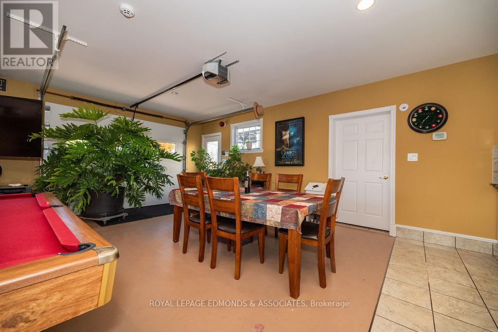 1315 Blakely Crescent W, Pembroke, Ontario  K8A 6Z9 - Photo 29 - X12230355