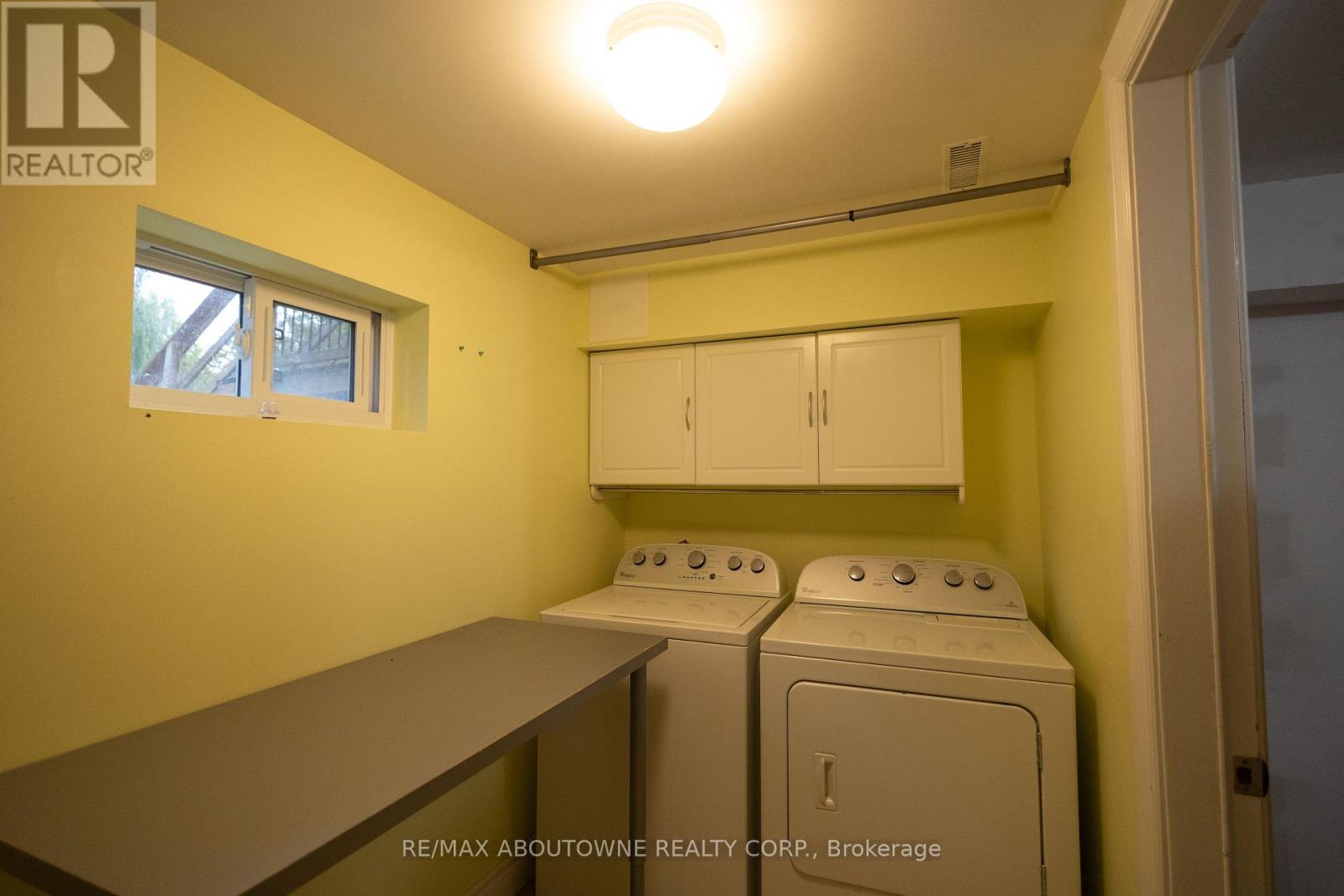 2424 Yolanda Drive, Oakville, Ontario  L6L 2H8 - Photo 21 - W12471538