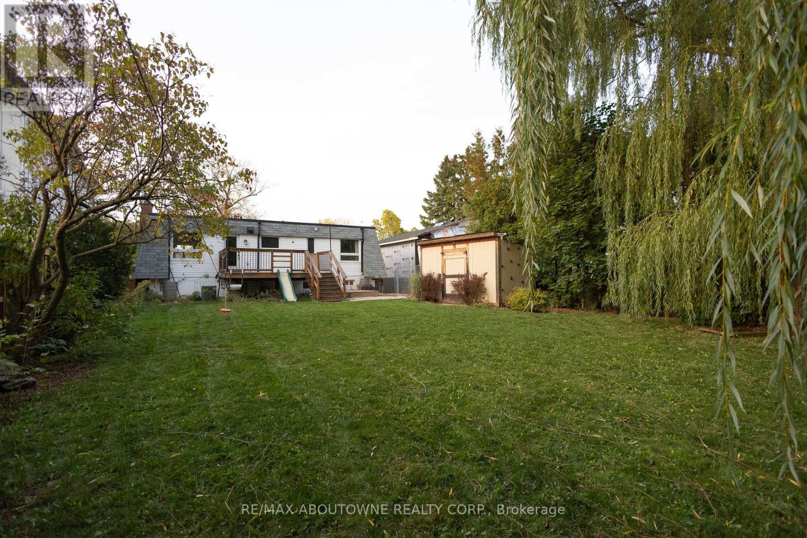 2424 Yolanda Drive, Oakville, Ontario  L6L 2H8 - Photo 30 - W12471538