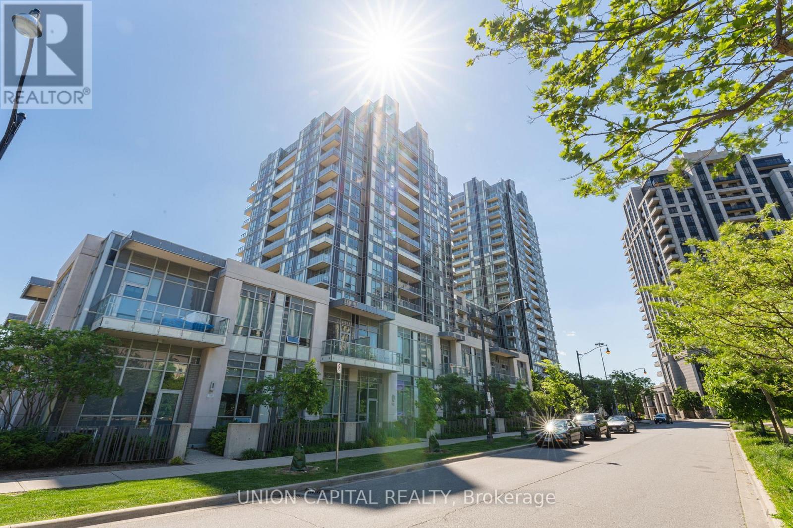 PH903 - 1040 THE QUEENSWAY, Toronto, Ontario
