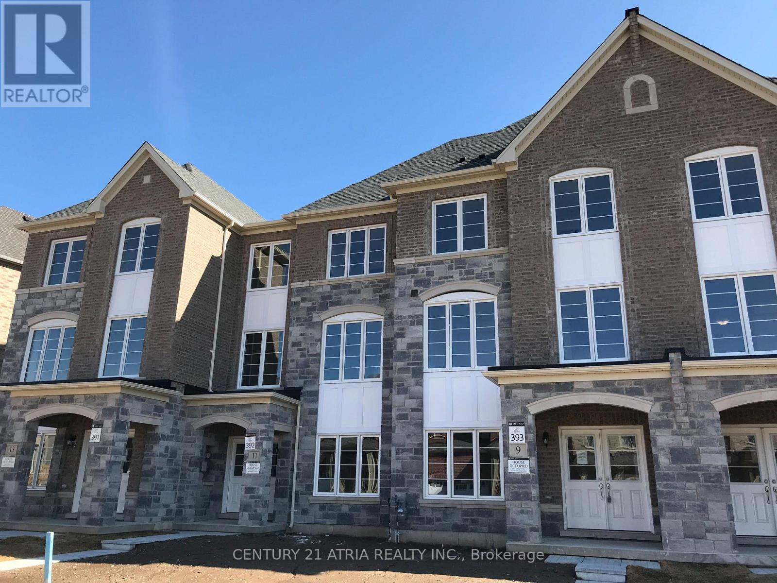 9 TEMPLE MANOR ROAD, Brampton, Ontario