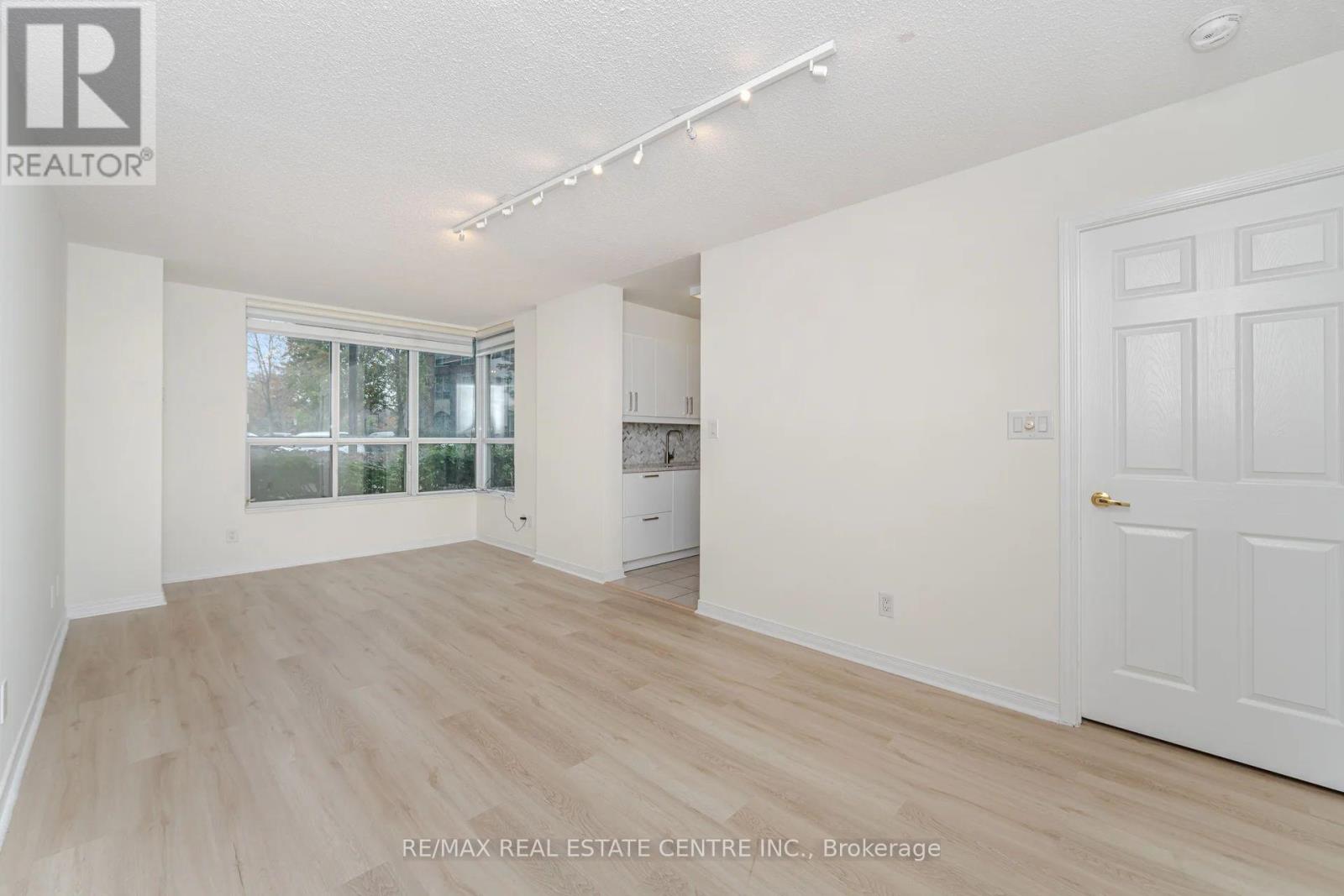 109 - 4850 Glen Erin Drive, Mississauga, Ontario  L5M 7S1 - Photo 7 - W12471578