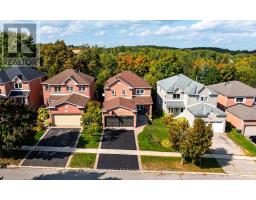 174 LISA MARIE DRIVE, Orangeville, Ontario