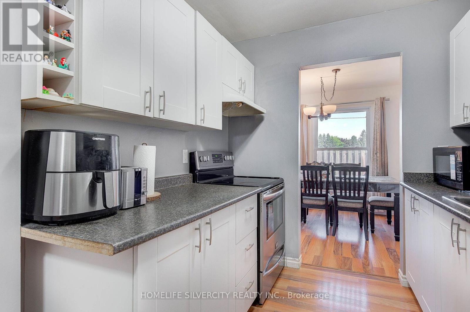183 Deveron Crescent, London South, Ontario  N5Z 4J7 - Photo 10 - X12471537