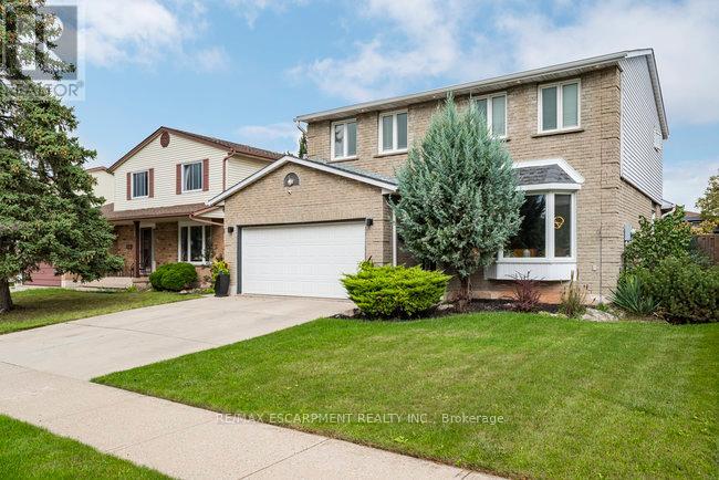 9 Bing Crescent, Hamilton, Ontario  L8E 3Z4 - Photo 2 - X12471550