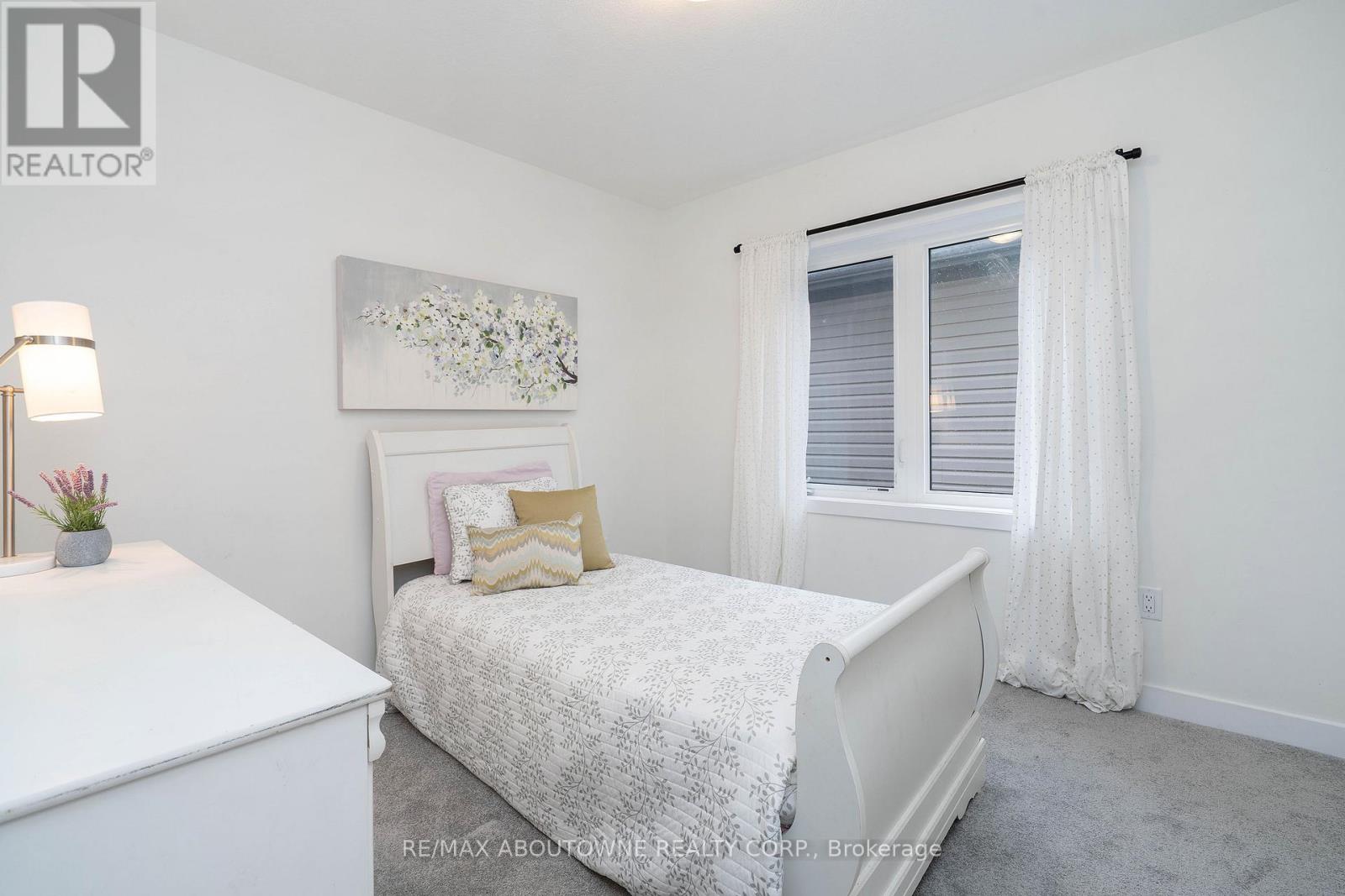 57 Monteith Drive, Brantford, Ontario  N3T 0W6 - Photo 24 - X12471557