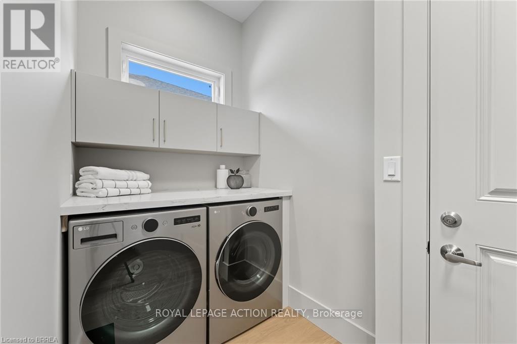 141 Parkside Drive, Brantford, Ontario  N3T 0S9 - Photo 32 - X12471559