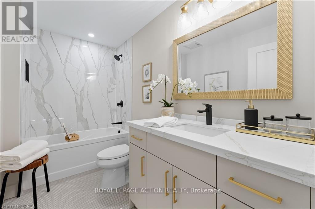 141 Parkside Drive, Brantford, Ontario  N3T 0S9 - Photo 36 - X12471559