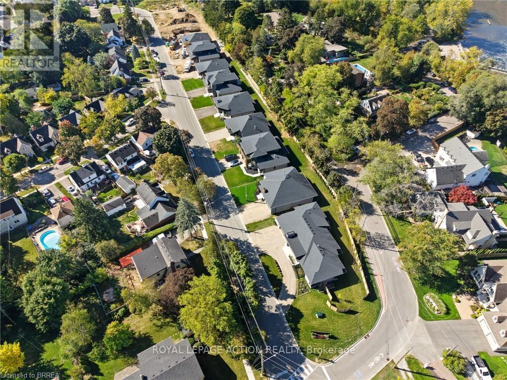 141 Parkside Drive, Brantford, Ontario  N3T 0S9 - Photo 39 - X12471559