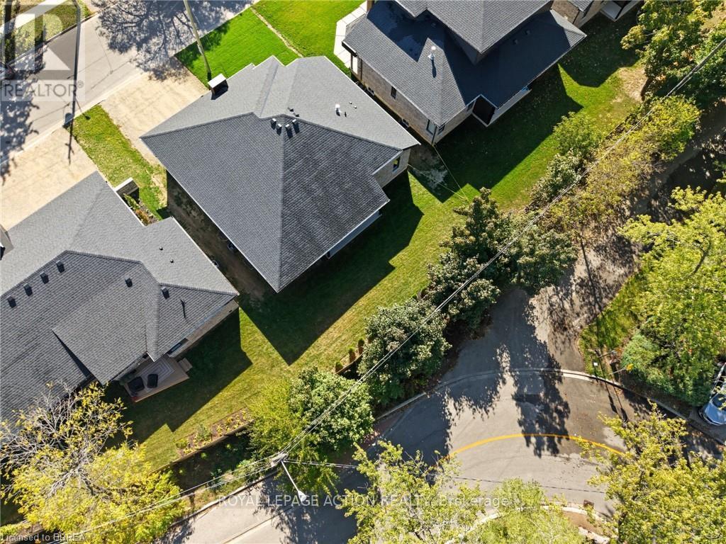 141 Parkside Drive, Brantford, Ontario  N3T 0S9 - Photo 41 - X12471559