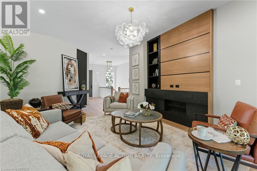 141 Parkside Drive, Brantford, Ontario  N3T 0S9 - Photo 7 - X12471559