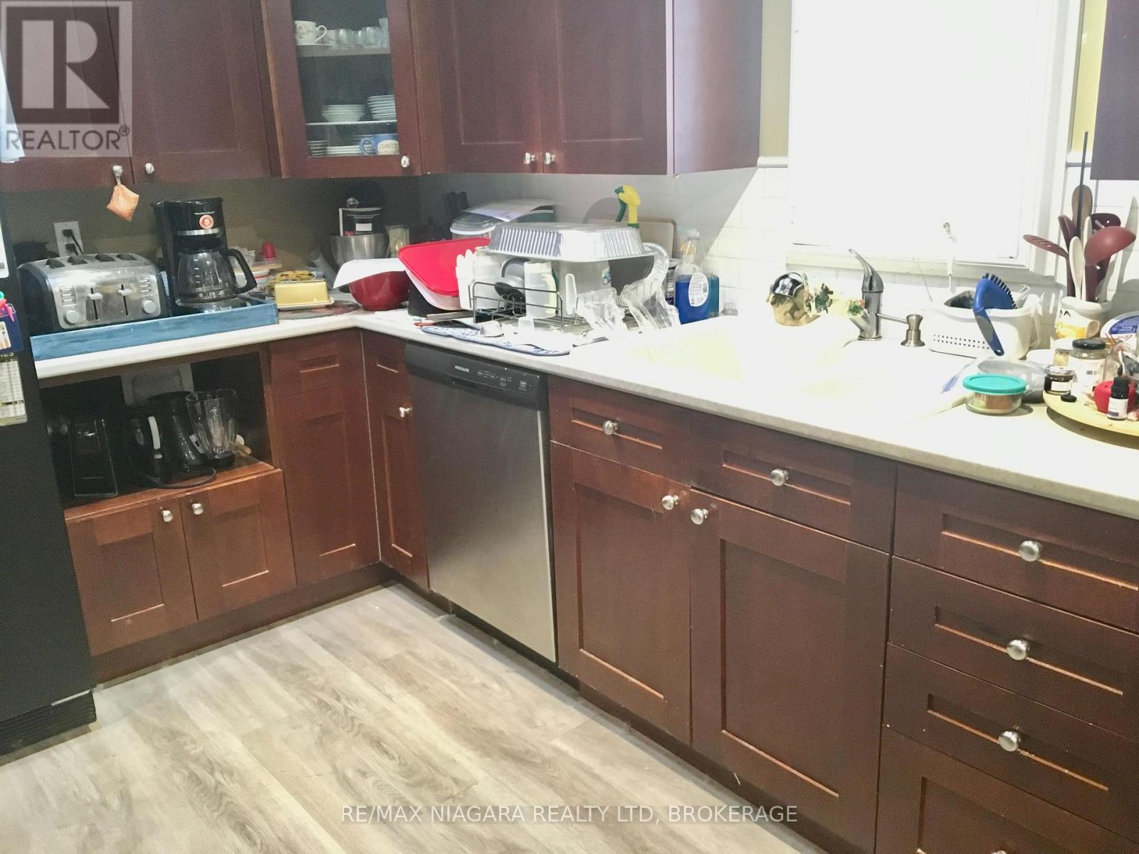 4576 Kalar Road, Niagara Falls, Ontario  L2H 1S9 - Photo 18 - X12470724