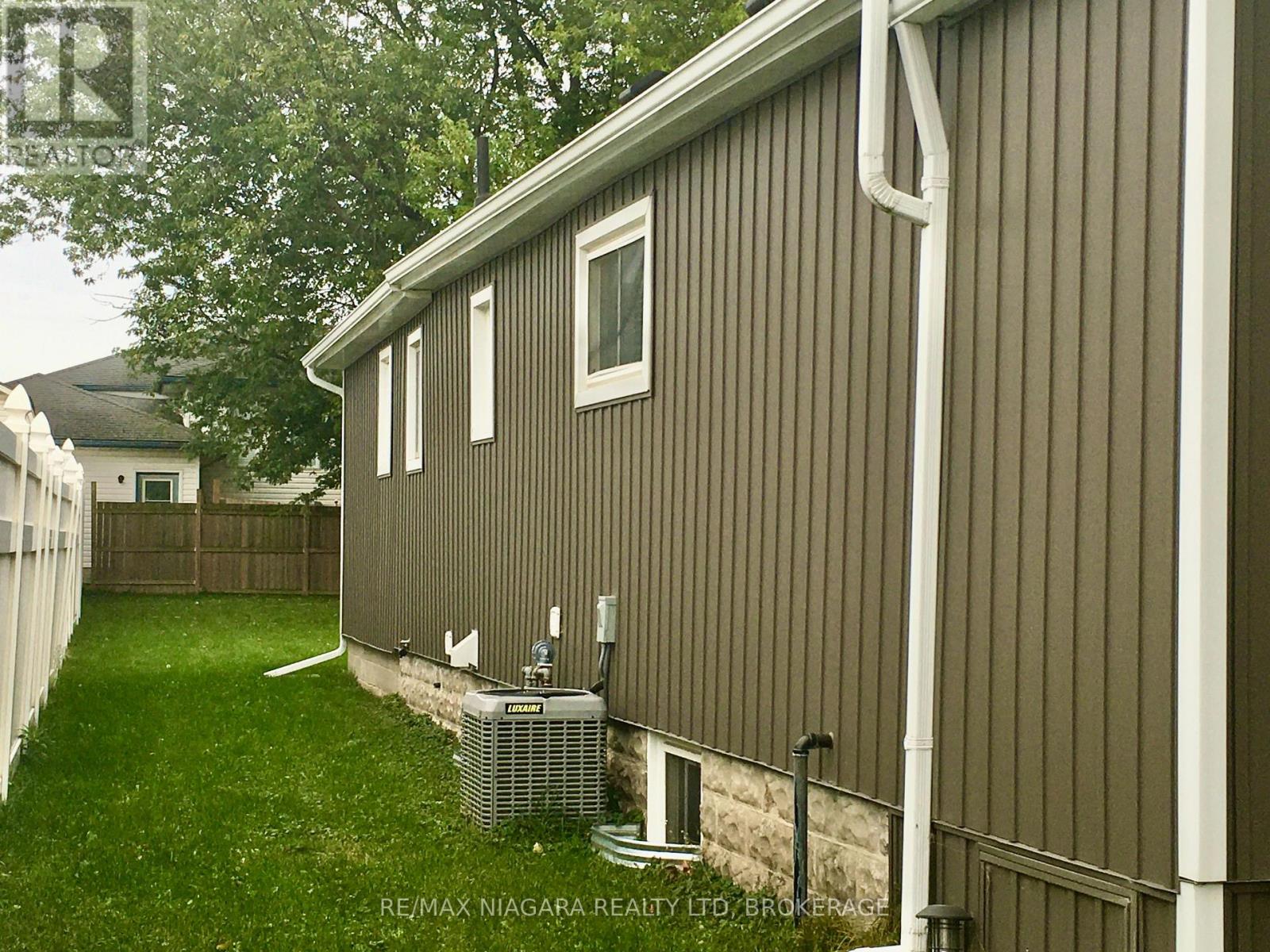 4576 Kalar Road, Niagara Falls, Ontario  L2H 1S9 - Photo 38 - X12470724