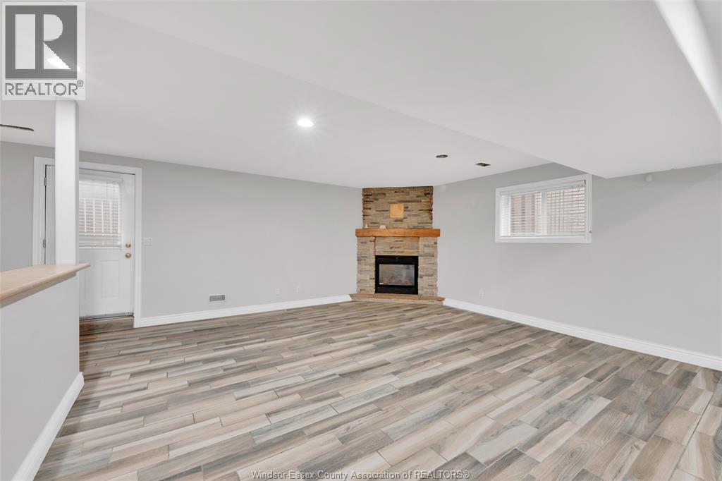190 Diane Crescent Unit# Lower, Lakeshore, Ontario  N9K 1E2 - Photo 2 - 25026574