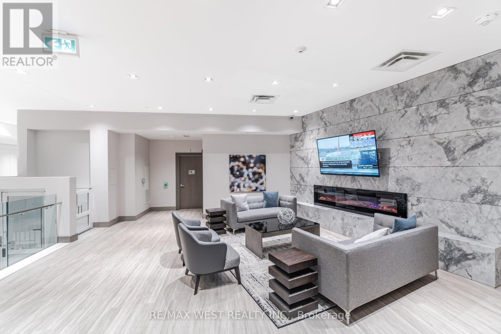 1113 - 181 Sterling Road, Toronto, Ontario  M6R 2B2 - Photo 6 - C12471624