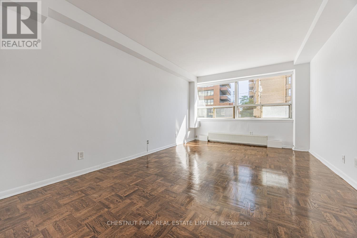 105 - 2500 Bathurst Street, Toronto, Ontario  M6B 2Y8 - Photo 10 - C12471647
