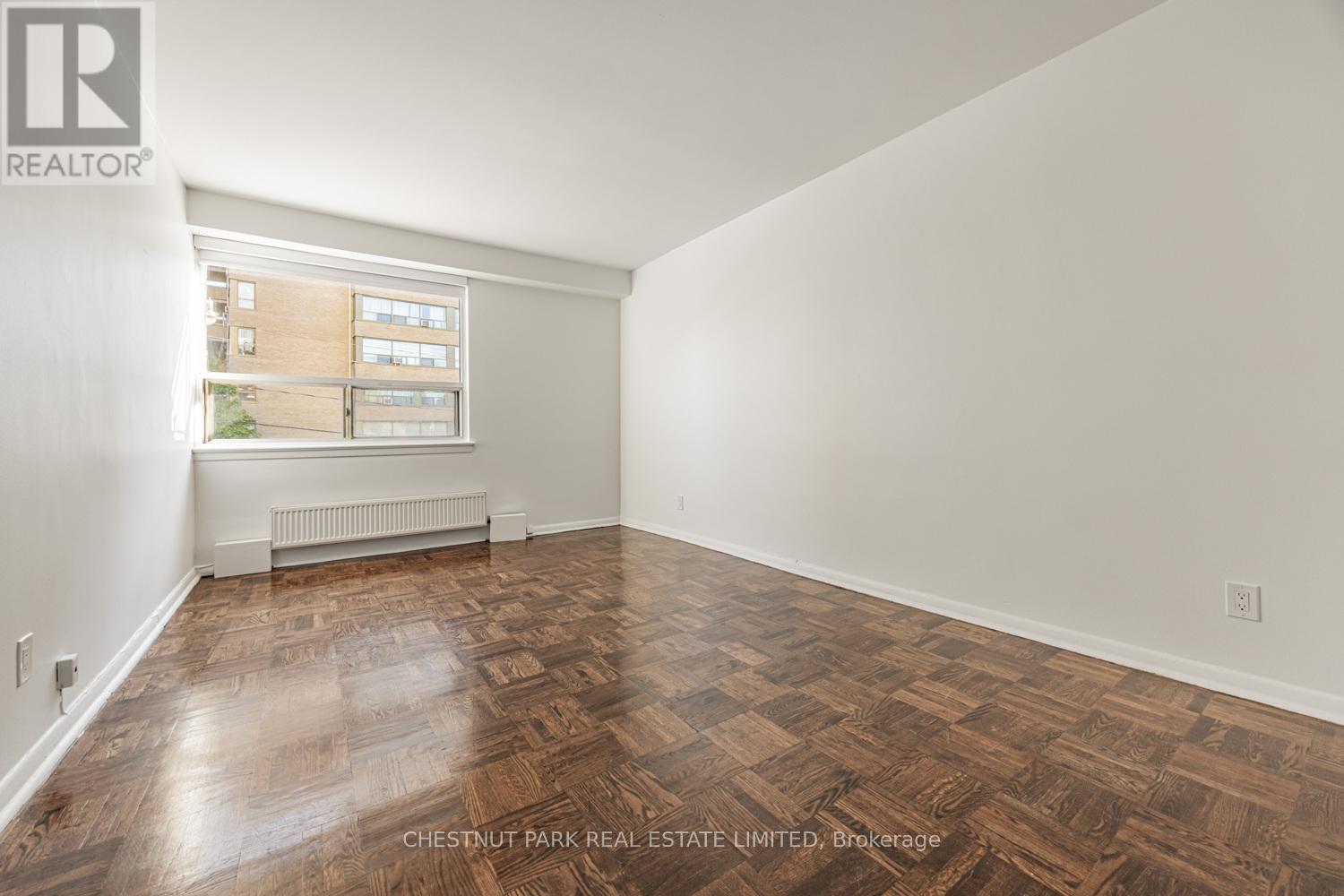 105 - 2500 Bathurst Street, Toronto, Ontario  M6B 2Y8 - Photo 9 - C12471647