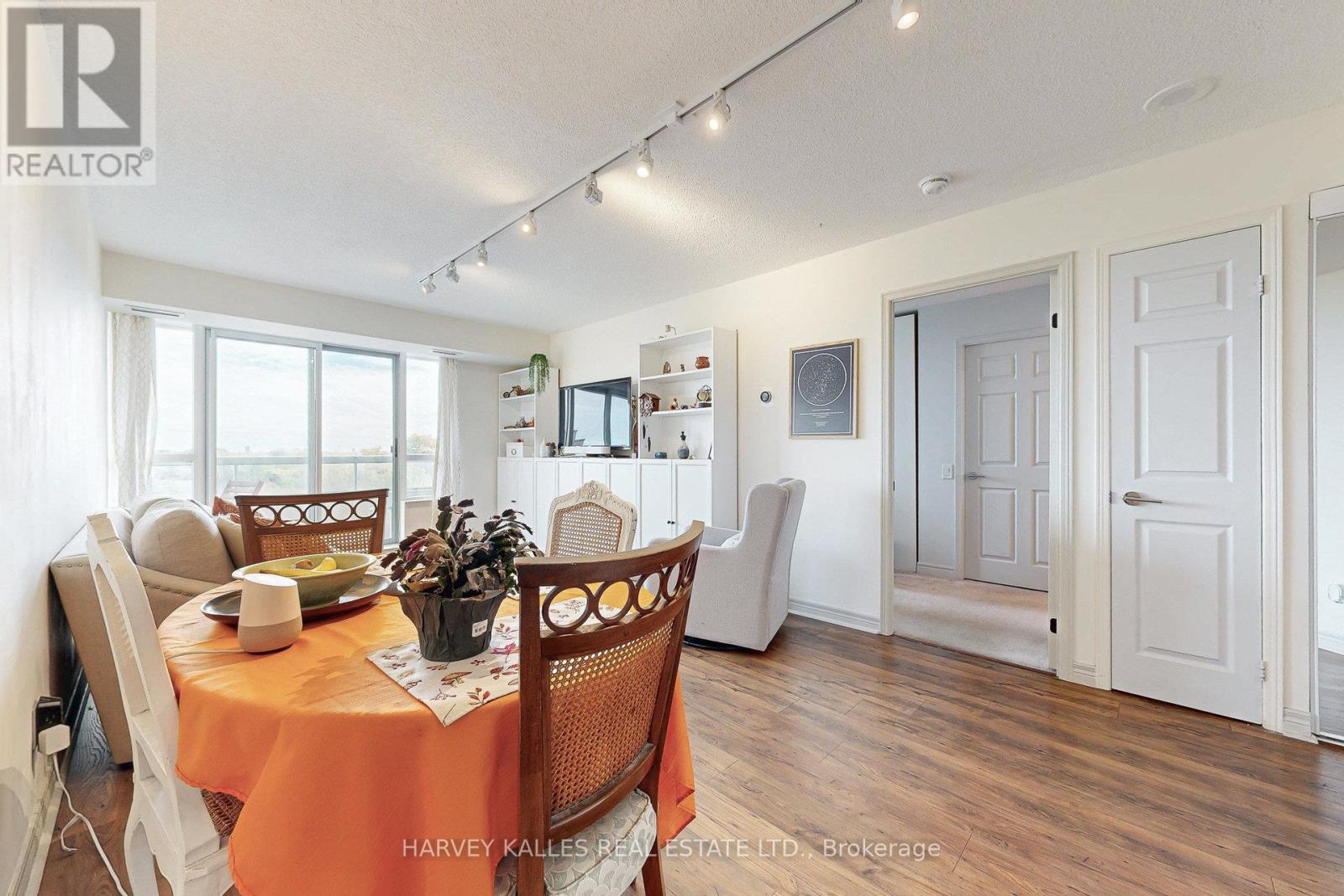 710 - 2 Covington Road, Toronto, Ontario  M6A 3E2 - Photo 12 - C12471658