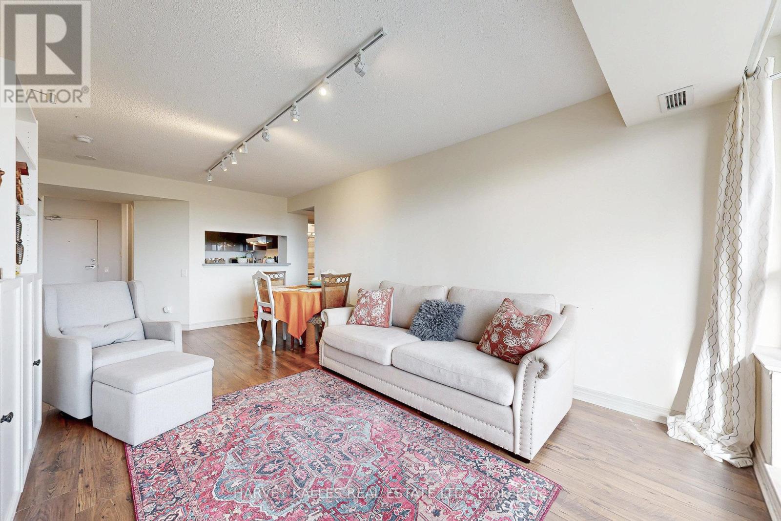 710 - 2 Covington Road, Toronto, Ontario  M6A 3E2 - Photo 17 - C12471658