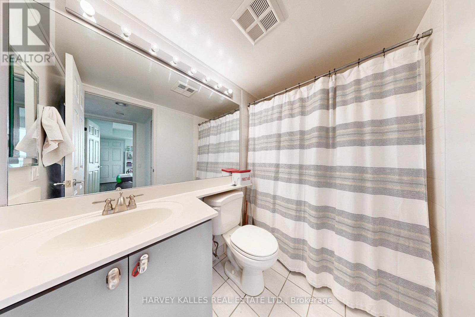 710 - 2 Covington Road, Toronto, Ontario  M6A 3E2 - Photo 19 - C12471658