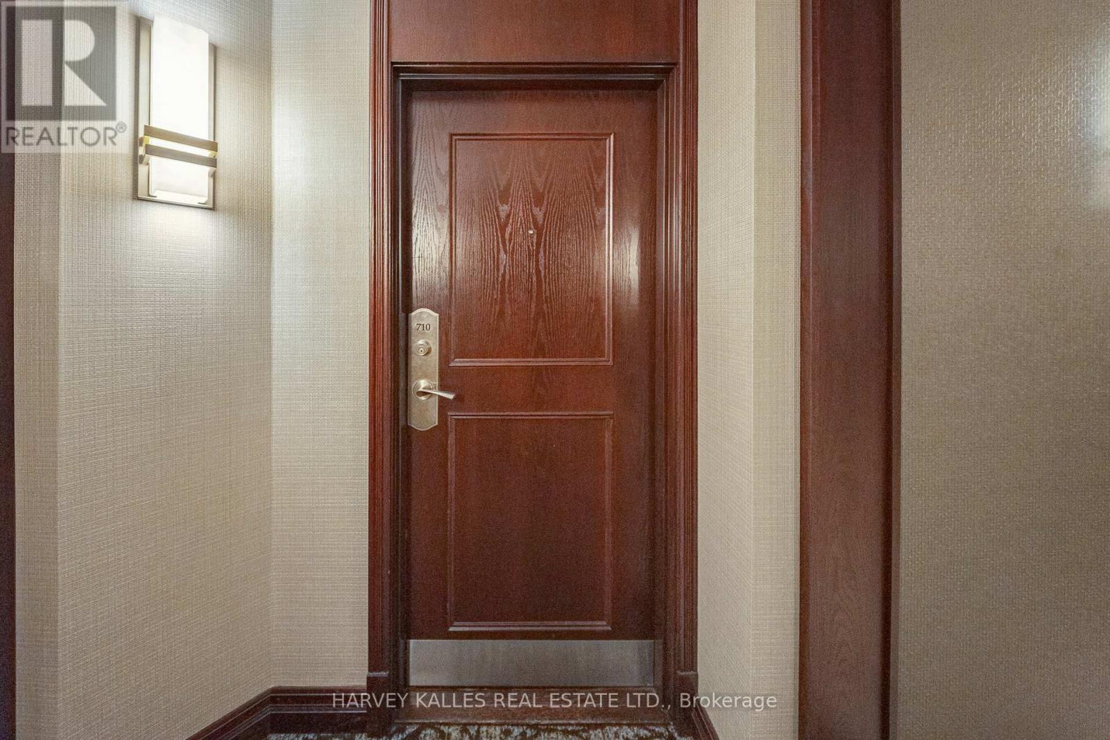 710 - 2 Covington Road, Toronto, Ontario  M6A 3E2 - Photo 4 - C12471658
