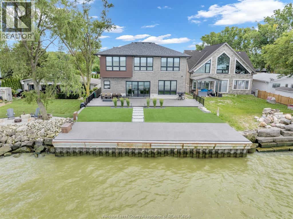 MLS# 25016934: 983 LAKESHORE PARK ROAD, Lakeshore, Canada