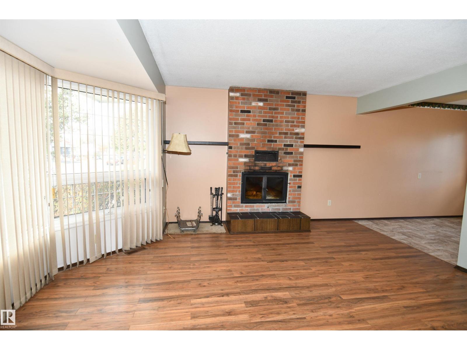 16 Camelot Av, Leduc, Alberta  T9E 4M3 - Photo 5 - E4462790