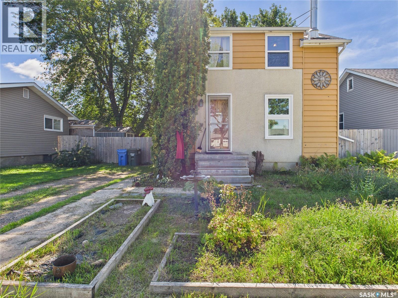 1951 15TH STREET W, Prince Albert, Saskatchewan