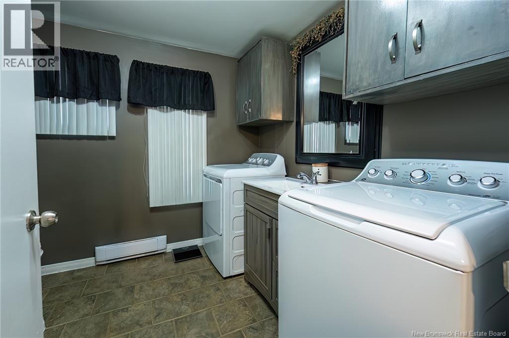 136 Front Street, Grand Falls, New Brunswick  E3Z 2S6 - Photo 17 - NB128849