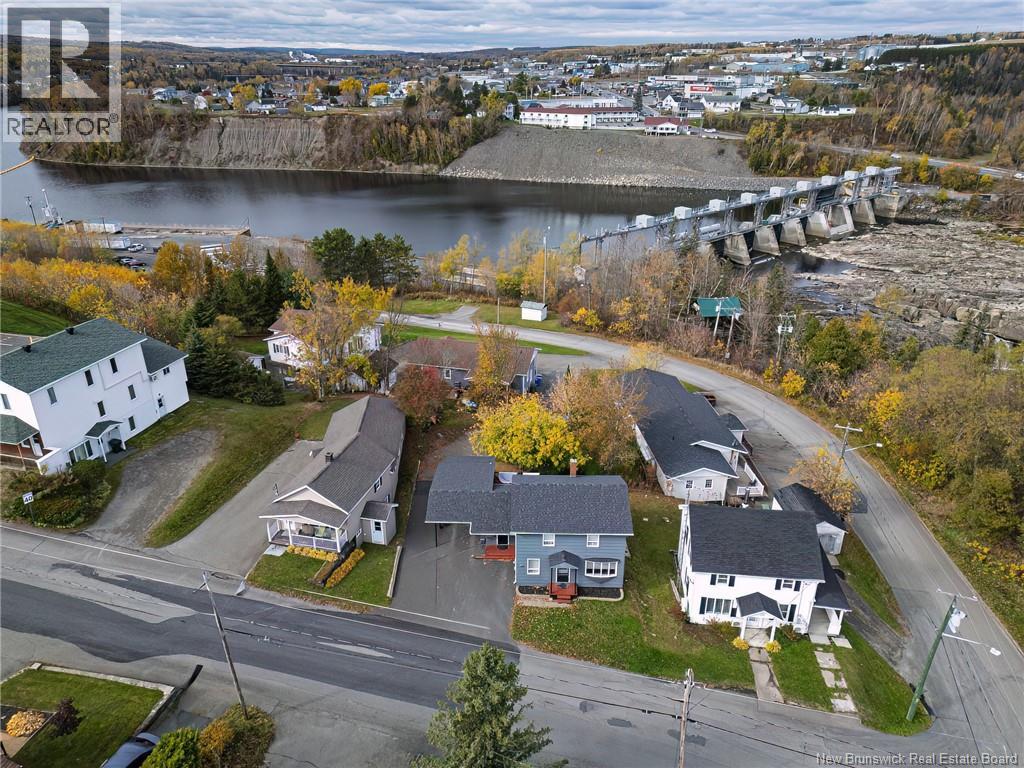 136 Front Street, Grand Falls, New Brunswick  E3Z 2S6 - Photo 2 - NB128849