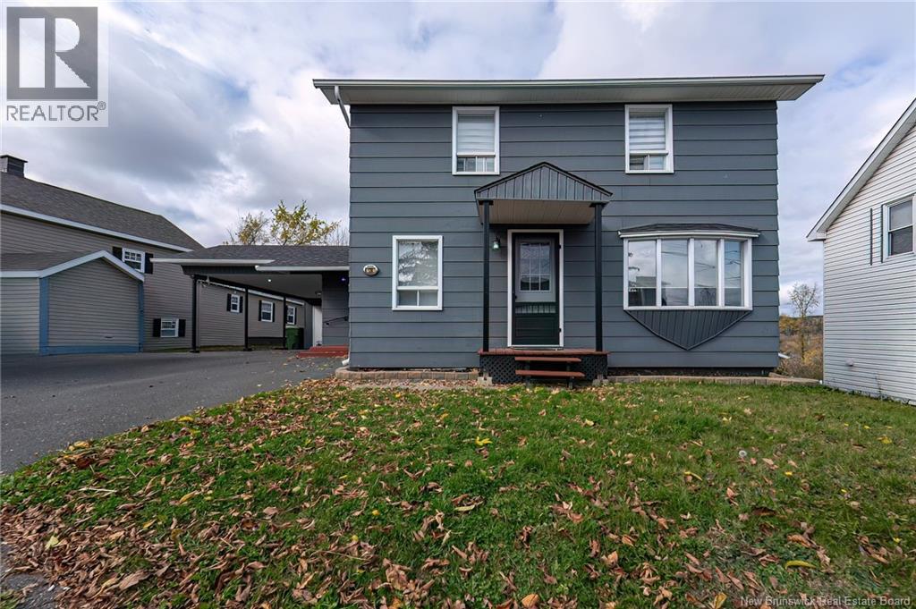 136 Front Street, Grand Falls, New Brunswick  E3Z 2S6 - Photo 3 - NB128849
