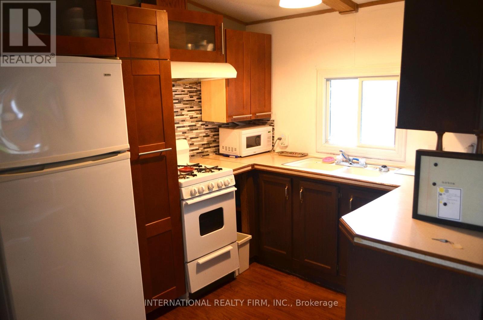 16 - 623 King Avenue E, Clarington, Ontario  L1B 1K8 - Photo 4 - E12469871