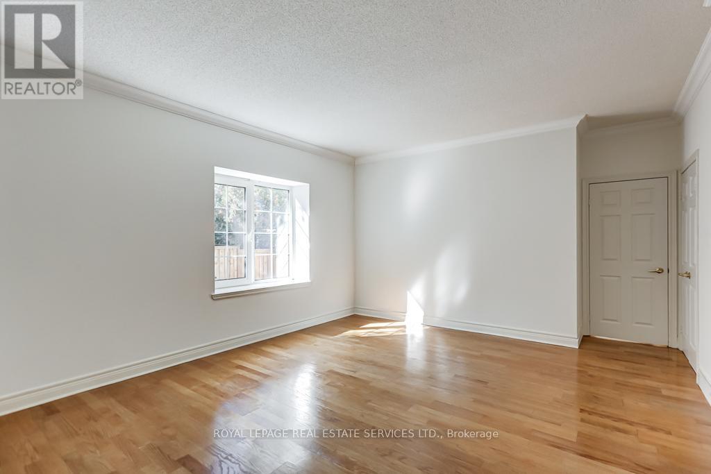 101 - 30 Anglesey Boulevard, Toronto, Ontario  M9A 3B5 - Photo 27 - W12471579